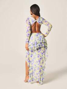 MISSGUIDED Women's Floral Print Long Sleeve Crop Top And Tiered Ruffle Mini Skirt Two Piece Matching Co Ord Set With V Neck And Asymmetric Hem Detail - Multicolor - View 2