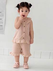DAZY Bộ đồ 2 món kiểu Hàn Quốc viền bèo cho bé gái, áo không tay và quần short, thích hợp cho mùa hè. - Màu be - Xem 9