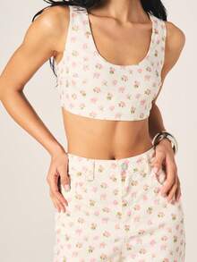 MISSGUIDED Floral Printed Stretch Denim Bralette Crop Top With Scoop Neckline And Back Zipper Detail Spring Summer Fashion - Multicolor - View 4