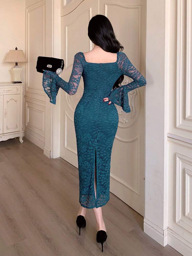 Women's Fashionable Elegant Sweetheart Collar Lace Fitted Mid-Length Dress