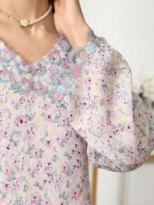 Yasmyna Đầm tay xòe in hoa thanh lịch với viền ren - Hồng - Xem 4