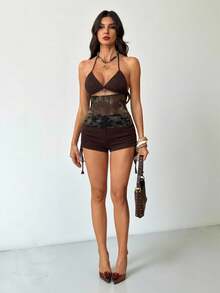 SHEIN Tall 女款2件套棕色系夏季波西米亞度假風復古V領掛脖露背綁帶撞色上衣與抓皺短褲，適合高個女性 - 棕色 - 查看 6
