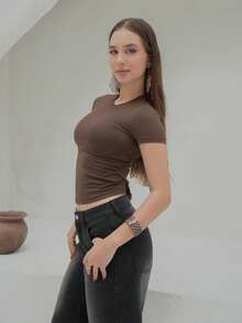 Duda Rubert 1 buah Kaos Wanita Polos Kerah Bulat Lengan Pendek Pas Badan, Sederhana & Modis, Cocok untuk Musim Panas - Coffee Brown - View 2
