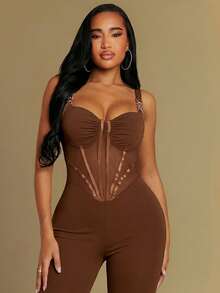 Radiana 春夏婚礼季宾客情人节优雅浪漫白色高弹针织五金装饰露背束身式长款修身连体裤 - 棕色 - 查看 5