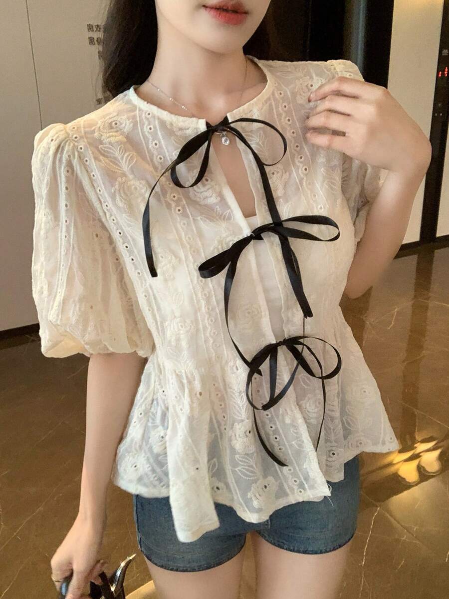 女士提花撞色蝴蝶结花瓣袖圆领修身休闲度假夏季衬衫 - 米色 - 查看 1