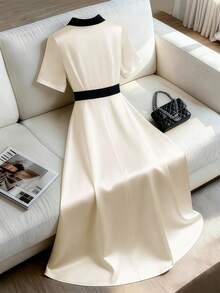 GlowEve CURVE 大码女装春夏新款优雅撞色缎面亮面A字连衣裙，法式复古收腰修身衬衫领高领设计，奢华迷人 - 杏色 - 查看 2