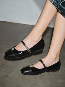 Bholvia Sapatos de Balé Quadrados Elegantes de Alta Qualidade, Preto com Retalhos e Contrastes de Cor, Rebites e Botões Dourados, Adequados para Uso Casual no Escritório, Passeios ao Ar Livre na Primavera/Verão, Compras na Rua e Piqueniques na Primavera, Modelo Versátil e Chique de 2024 - Preto - Visão 4