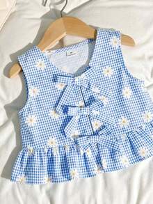 SHEIN Bộ đồ bé gái kiểu dáng giản dị, in hình dâu tây, thắt nơ, viền bèo nhún, gồm áo không tay và quần short, thoải mái và tối giản. - Màu xanh lam - Xem 2