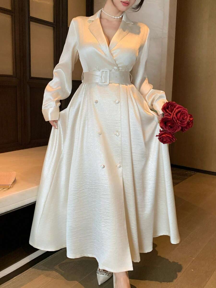 Livesso 优雅白色缎面高领中长连衣裙，适合毕业典礼、婚礼和派对等场合。 - 白色 - 查看 1