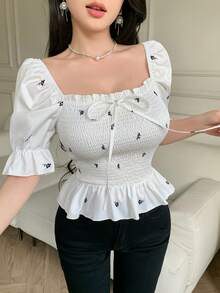 Celisse Blusa de cuello cuadrado con mangas abullonadas, top corto con dobladillo plisado y volantes, estilo fresco y juvenil para citas y uso diario - Blanco - Ver 3