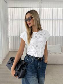 SHEIN LUNE 女士镂空刺绣圆领荷叶袖休闲T恤 女士基础款白色镂空刺绣短袖上衣 夏季时尚休闲圆领衬衫 夏季女装 - 白色 - 查看 4