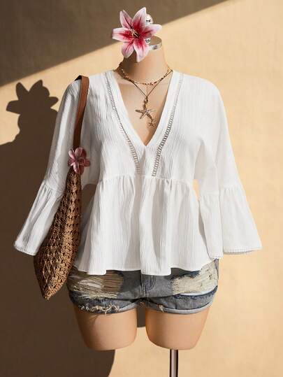 SHEIN ICON Plus Size Women's Spring/Summer Retro Sexy Elegant Beach Vacation Simple Casual Bohemian Music Festival V-Neck Vertical Textured Fabric Patchwork Lace Flared Sleeve White Fitted Top