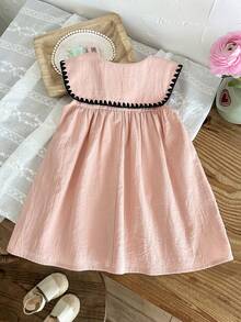 SHEIN LMoss Kids 女婴花卉刺绣图案彼得潘领半开襟无袖连衣裙 - 粉色 - 查看 2