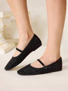 CUCCOO CHICEST 新款法式方头百搭黑色镂空编织细腰带低帮优雅透气舒适平底女鞋 - 黑色 - 查看 4