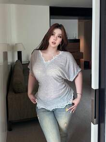 Vibekara Plus Size Women's T-Shirt Top, Lace Patchwork Casual Comfortable Cinched Waist Drop Shoulder Tee, Suitable For Spring & Summer - Grey - View 3