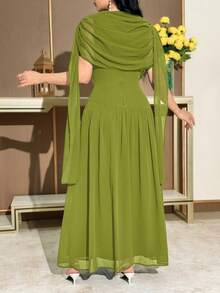 Modelyn Gaun Panjang Sedang Wanita Warna Polos Elegan dengan Lengan Jubah dan Lipatan, Gaun Musim Panas untuk Wanita - Hijau - View 6