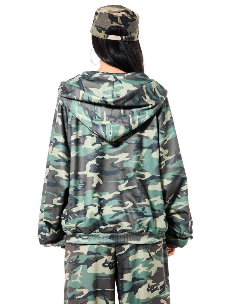 SUMWON WOMEN Oversized Camouflage Hoodie With Embellished Stars
