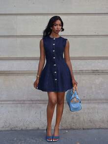 Mima John 女式牛仔无袖迷你连衣裙，休闲修身，蓝色 - 深色水洗藍 - 查看 4