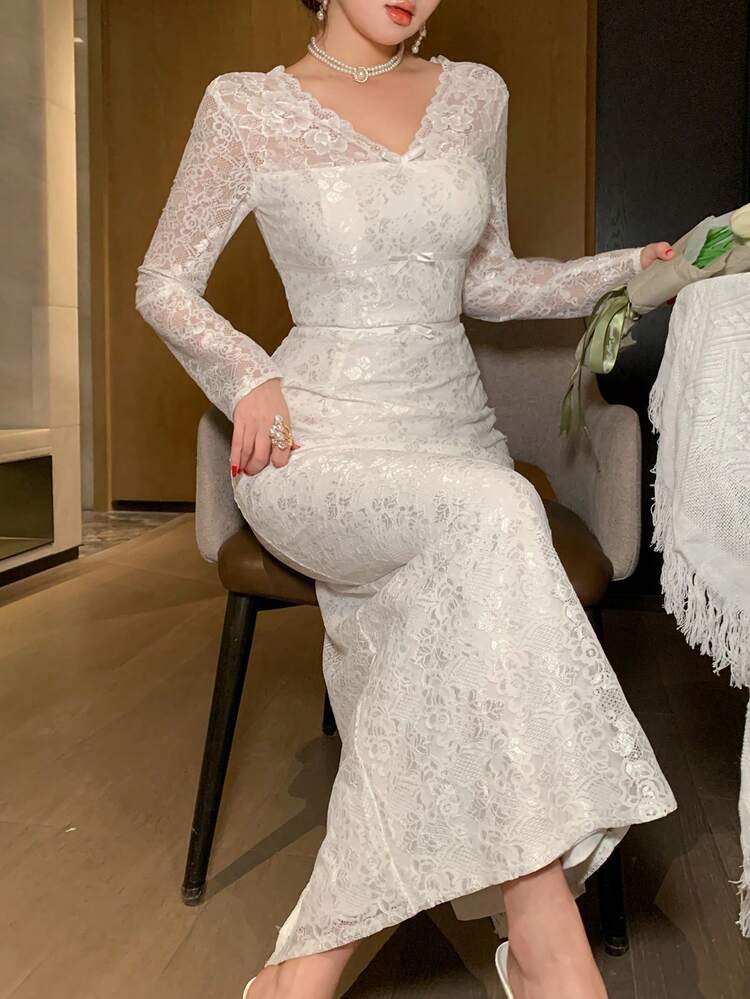 Women's Floral Lace Patchwork V-Neck Long Sleeve Jacquard Elegant Dress