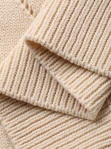 DAZY Women's Summer Unique Design Fitted Cropped Knit Top With Regular Shoulder - Black and White - View 7