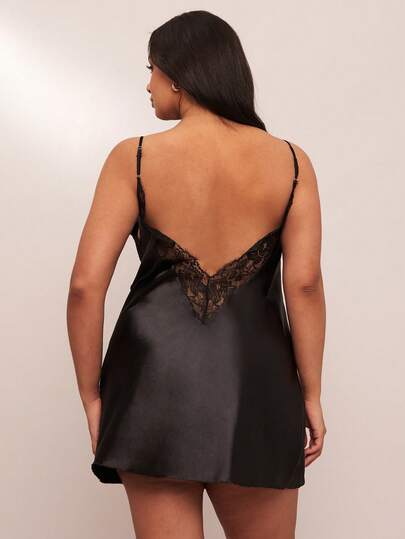 SHEIN BAE 大码女式深 V 领露背蕾丝吊带裙，性感修身