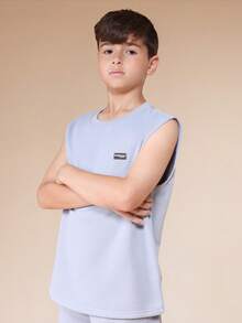 SUMWON Bộ đồ đôi cho bé trai màu xanh nhạt gồm áo ba lỗ và quần short cùng màu, kiểu dáng thường ngày, cổ tròn. - màu xanh lá - Xem 3