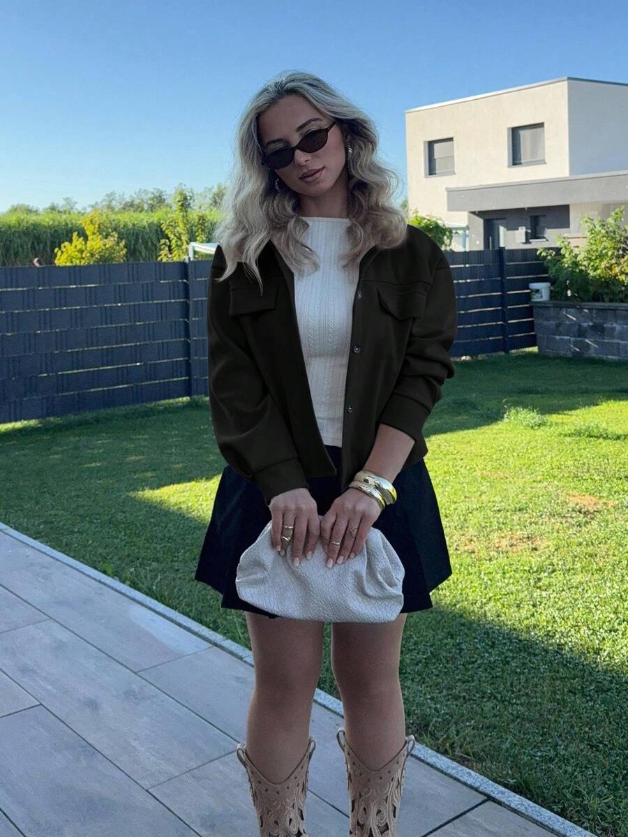 Jeta Ari 秋冬款落肩翻盖纽扣前襟大衣 - 黑色 - 查看 1