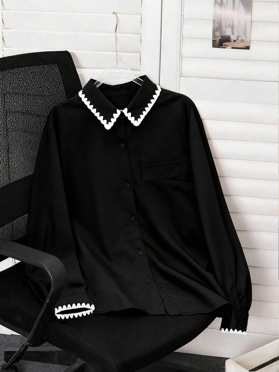 SHEIN LUNE 大码女式花卉边饰长袖单排扣休闲口袋衬衫 - 黑色 - 查看 1