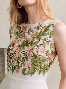 Women's Sleeveless Waist-Cinched A-Line Dress With Floral Design, Elegant Party Dress - Apricot - View 5