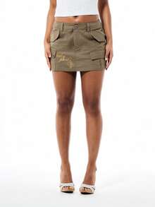 BABYPHAT Chân váy mini cargo màu xanh ô liu, cạp cao, cài nút, logo thêu, phong cách đường phố, thời trang thường ngày, chất liệu denim, phong cách thành thị mùa hè. - Màu vàng - Xem 1