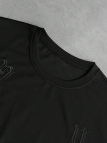 Manfinity Roghcode Men's Black Summer Streetwear City Break Solid Color Embroidered Crew Neck Short Sleeve T-Shirt And Drawstring Shorts 2 Pieces Set Gym Clothes - Black - View 5