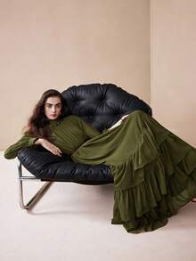 Arave 女士优雅宽松长款雪纺连衣裙，立领设计，层叠荷叶边下摆，适合约会穿着 - 軍綠色 - 查看 2