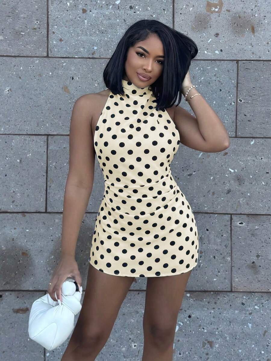 Alexandranx 极简通勤系带露背修身褶皱白色波点迷你连衣裙，女士优雅派对连衣裙