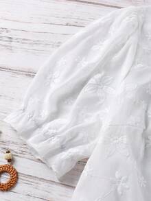 SHEIN Tall Áo kiểu nữ tay cánh hoa, màu trơn, thích hợp cho kỳ nghỉ, phong cách thường ngày, thêu hoa. - trắng - Xem 4