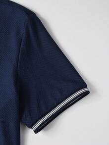 Manfinity Homme 男士短袖纹理面料 Polo 衫，适合外出、办公穿着，男士高尔夫球衫，藏蓝色 Polo 衫 - 寶藍色 - 查看 7