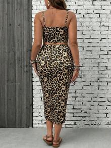 SHEIN VCAY Setelan 2 Potong Atasan Camisole dan Rok Belahan Motif Leopard Ukuran Besar, Pakaian Musim Panas - Aprikot - View 2