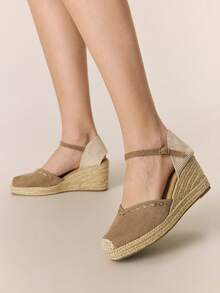 Styleloop Women's Fashionable Versatile Buckle Design Thick Sole Wedge Sandals For Daily Wear Holiday Travel Essential Boho Cowgirl Outfit - Khaki - View 4