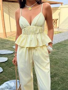 Sunnyshic 黄色条纹棉质V领吊带背心，腰部褶皱设计，下摆荷叶边，搭配低腰直筒阔腿裤，两件套女装，适合春夏度假、海滩、通勤，风格优雅休闲，简约百搭。 - 黃色 - 查看 7
