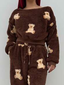 Bearsaez 女款卡通熊图案抓绒斜肩卫衣和裤子套装，秋冬 - 棕色 - 查看 3