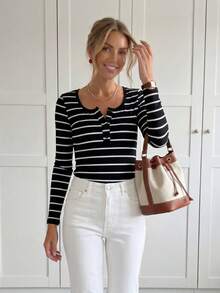 SHEIN LUNE Camiseta con estampado de rayas con botón - Negro - Ver 8