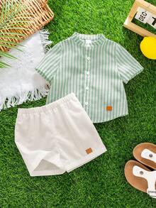 Bộ 2 món áo sơ mi tay ngắn cổ tàu kẻ sọc thoải mái, đa năng cho bé trai, gồm áo sơ mi và quần short. - Màu xanh Bạc hà - Xem 4
