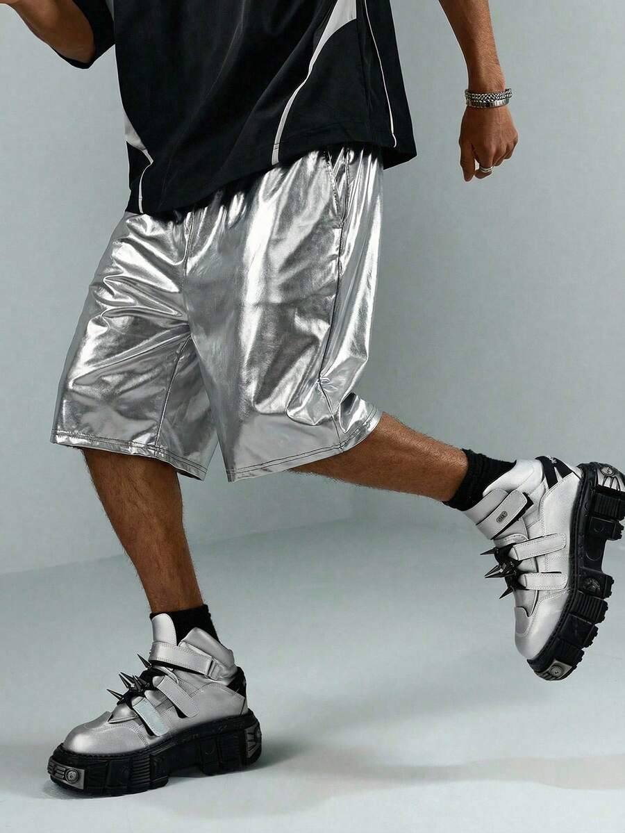 ROMWE MEN 男士简约银色休闲短裤 - 銀色 - 查看 1