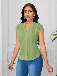 Lunelith SHEIN Lunessa Blus Wanita Lengan Pendek Bergaris Gelombang dengan Motif Renda Elegan - Hijau - View 3