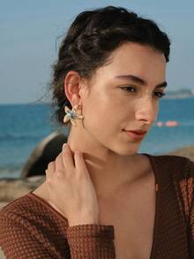 Opalesca 1 Pair European And American Fashion Ocean Series Pearl Earrings, Creative Minimalist Ocean Creature Earrings - Multicolor - View 3