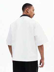 SUMWON Áo sơ mi nam tay ngắn cài cúc, cổ áo và túi ngực màu đen tương phản, thêu logo chi tiết, thích hợp mặc mùa hè. - Đen và trắng - Xem 2