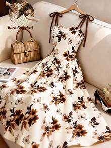 GlowEve 女士杏色底棕色碎花吊带A字连衣裙，优雅迷人，适合度假、通勤、音乐节、约会、法式波西米亚风、海滩、街头等场合，百搭实用，春夏新款杏色无袖连衣裙 - 彩色 - 查看 1