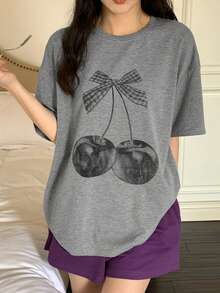 DAZY 女士休闲樱桃印花宽松T恤短裤睡衣套装，夏季 - 灰色 - 查看 4