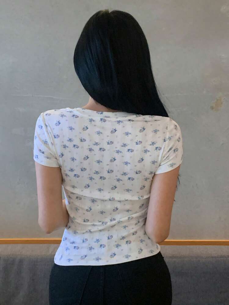 Ditsy Floral Fitted Elastic Short Sleeve Casual Vacation Summer Top For Women