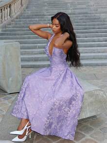 Mima John 复古3D压花花卉V领无袖喇叭裙女装 - 紫色 - 查看 4