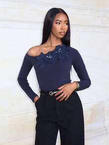 Mima John 女士优雅 3D 花卉刺绣和串珠修身不对称肩斜针织 T 恤上衣，亲肤节日、外出、度假 - 藏蓝色 - 查看 3